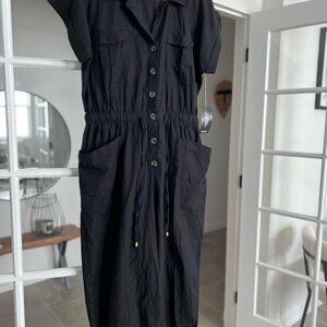 Elegant Black Button-Down jumpsuit